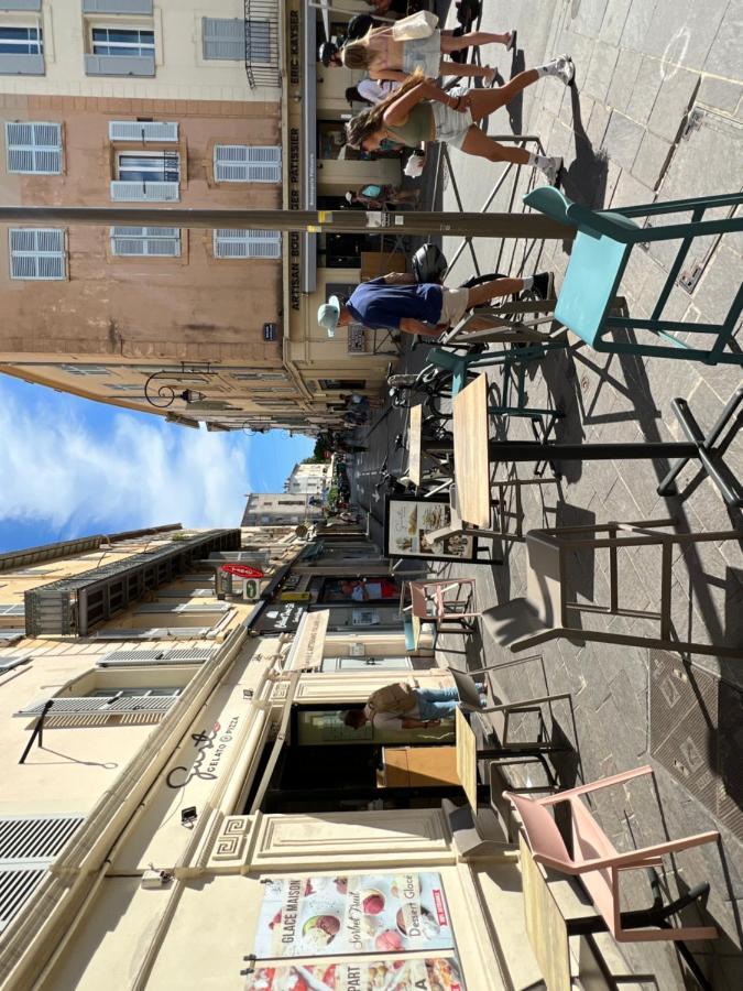 Hotel Location Cote D Azur Antibes Exterior foto